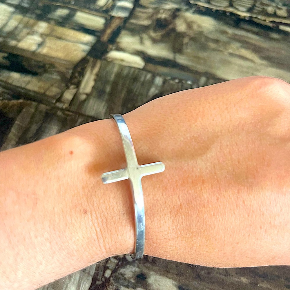 925 Sterling Silver Italian Adjustable Sideways Cross Bracelet